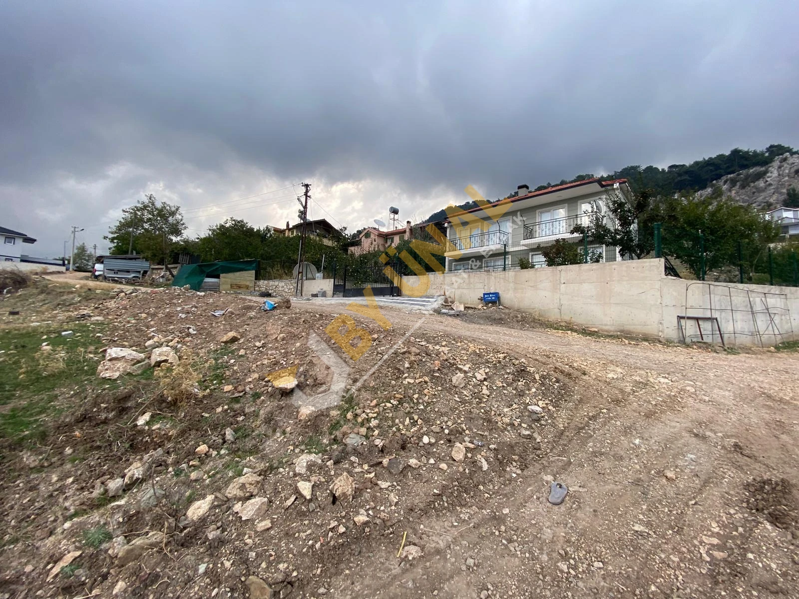 BY ÜNAL'DAN_KONYAALTI ÜÇOLUK'TA SATILIK 331 M2 VİLLA ARSASI