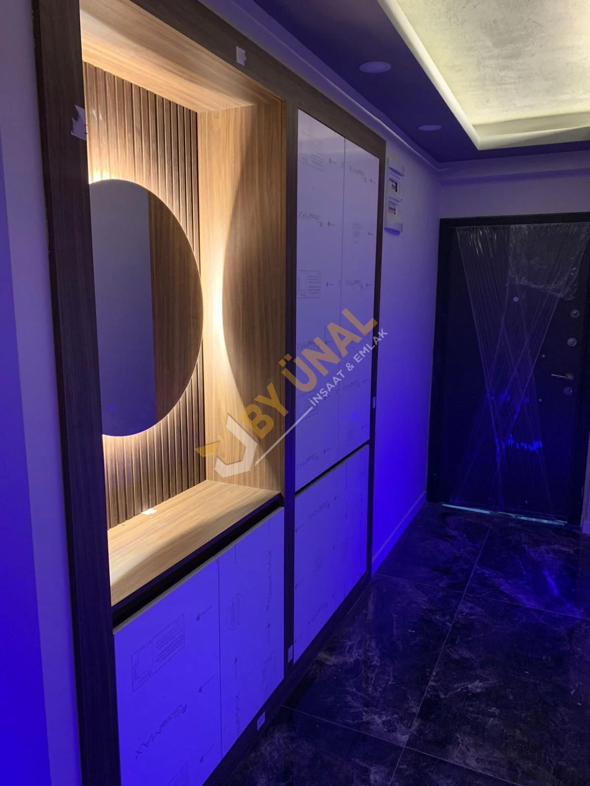 BY ÜNAL'DAN DÖŞEMEALTI YENİKÖY'DE 3+1 YERDEN ISITMALI SIFIR DAİRE
