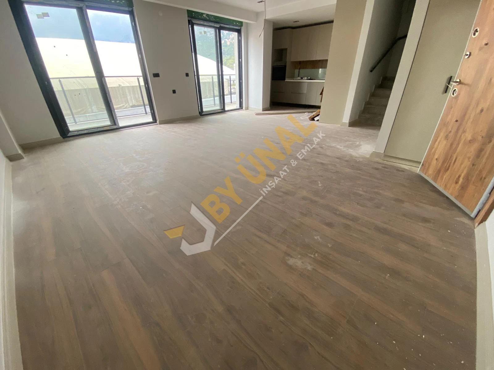 BY ÜNAL'DAN_KONYAALTI HURMA'DA LÜKS SİTEDE 2+1 SATILIK SIFIR LOFT DAİRE