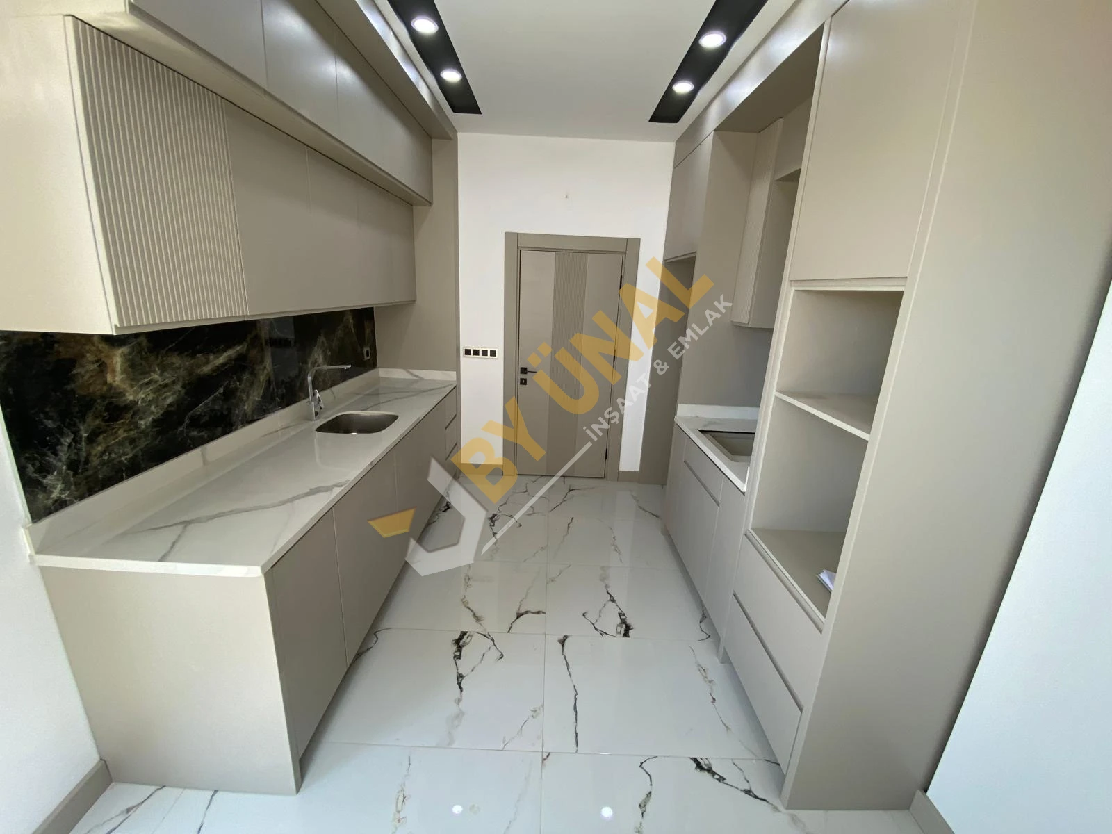 BY ÜNAL'DAN_ KEPEZ YAVUZSELİM'DE HAVUZLU SİTEDE LÜKS 3+1 DAİRELER