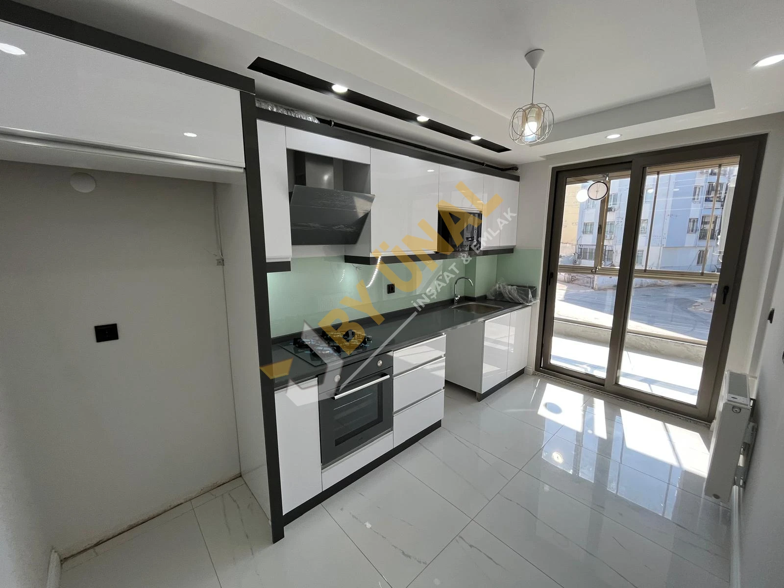 BY ÜNAL'DAN KEPEZ KUZEYYAKA'DA ASANSÖRLÜ DOĞALGAZLI SATILIK 2+1 SIFIR DAİRE