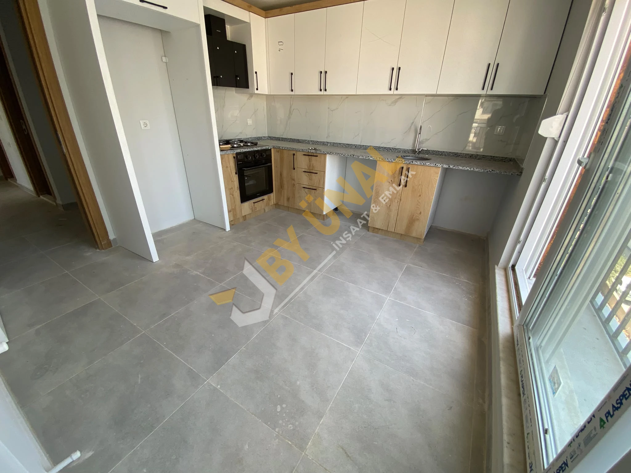 BY ÜNAL'DAN ÇAMLIBEL'DE SİTE İÇİNDE KATTA ASANSÖRLÜ SIFIR 2+1 SATILIK SIFIR DAİRE