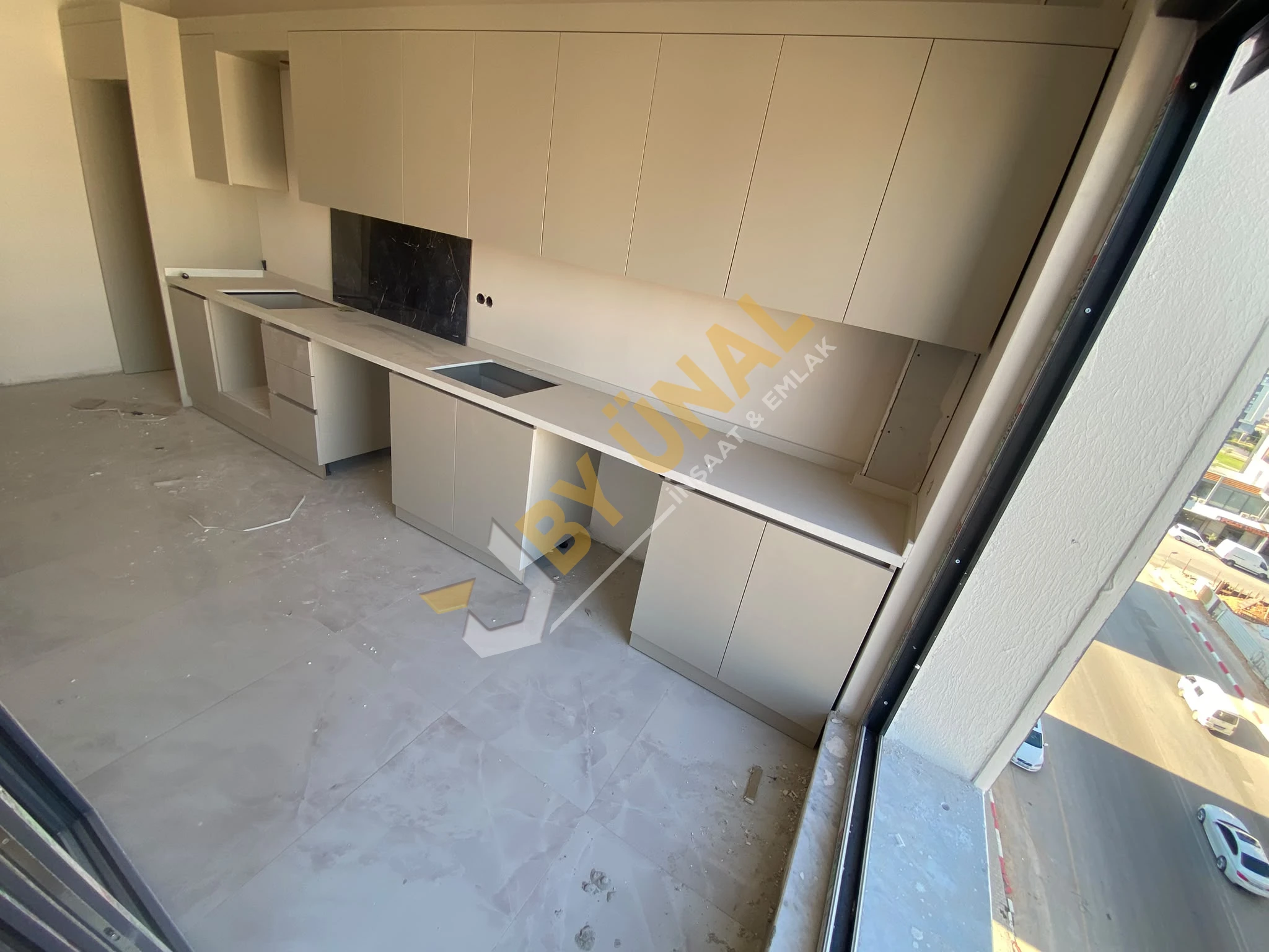 BY ÜNAL'DAN _FEVZİ ÇAKMAK'DA EBEVEYN BANYOLU KATTA ASANSÖRLÜ SATILIK 2+1 SIFIR DAİRE